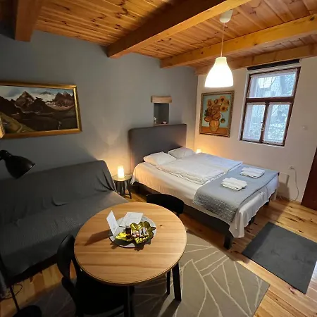 Vitamin B63 Vendeghaz Guest house *